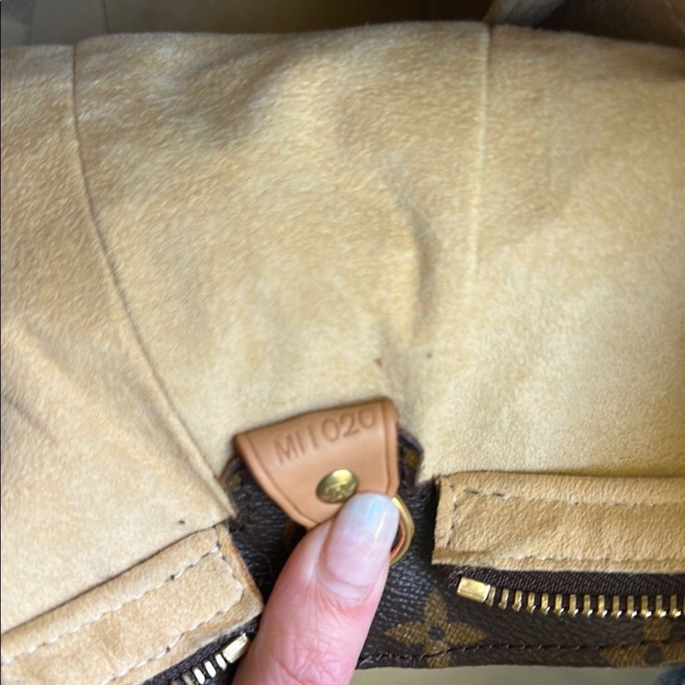💓Looping Louis Vuitton GM Monogram Canvas Bag✨ - Picture 15 of 16
